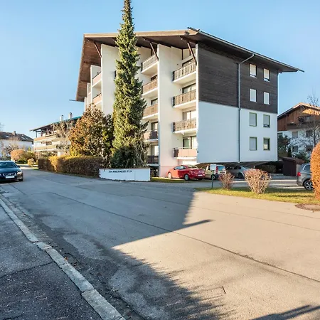 Seebruck Apartman *